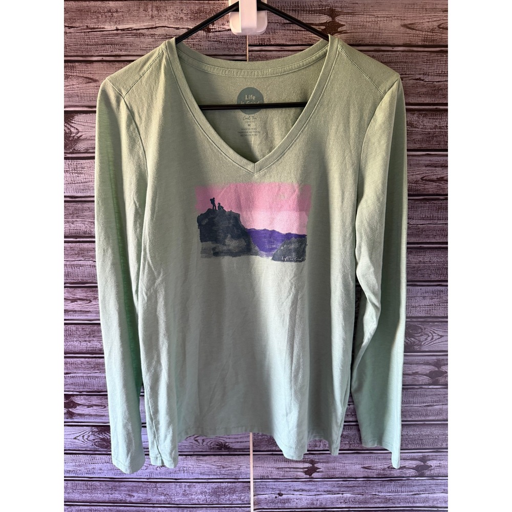Life is Good Women's Long-Sleeved Cool Tee Size M Green Classic Fit V-Neck
